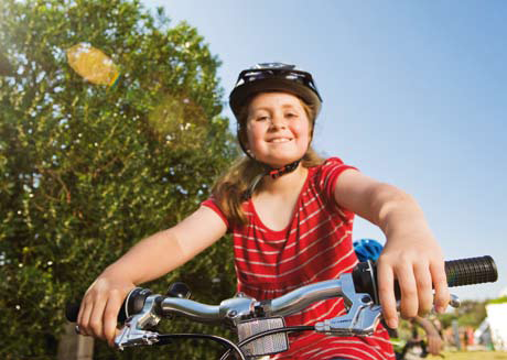 Girl-ready-for-a-bike-ride-